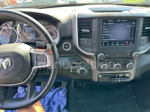 UCONNECT 8.4 DELPHI DODGE
